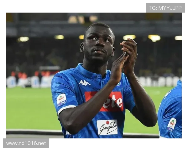 班恩无球跑动拉开空间，三分效率领跑后卫